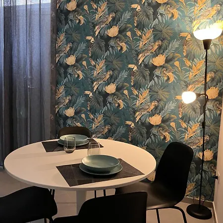 La Casa Di Nara نابولي