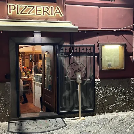 La Casa Di Nara * نابولي